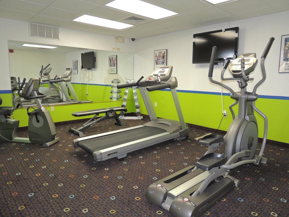 Holiday Inn Express Fallon By Ihg Exteriör bild