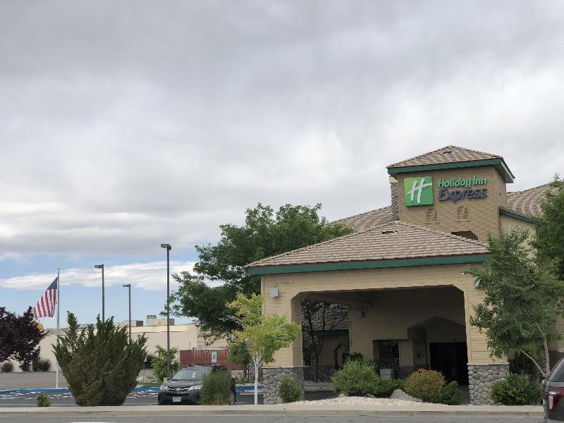 Holiday Inn Express Fallon By Ihg Exteriör bild